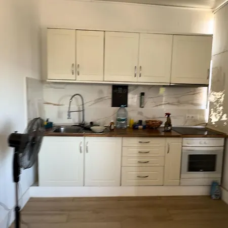 By Kerum Nyaraló Portimão