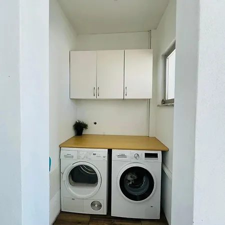 By Kerum Nyaraló Portimão